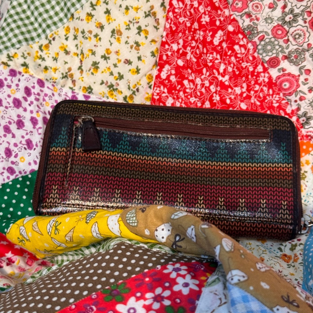 Fossil Multicolor Patterned Zip Wallet with Burgu… - image 2